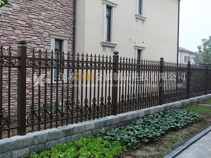 栖溪庄园别墅围墙铝艺护栏