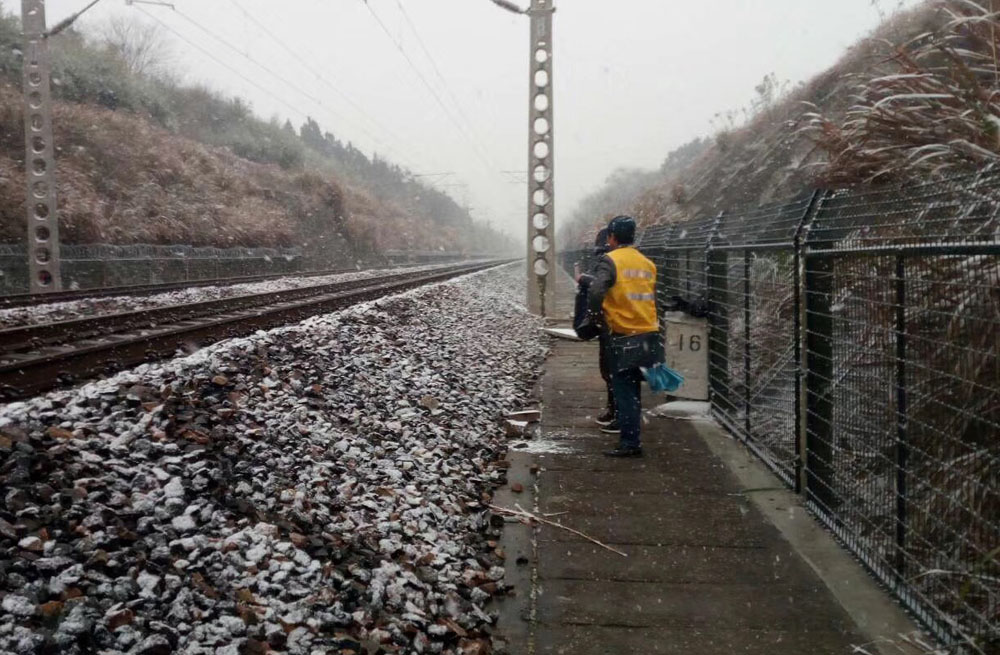 强壮的公次次弄得我高潮A片日本
