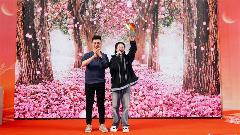 强壮的公次次弄得我高潮A片日本